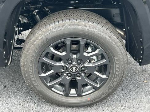New 2026 Toyota Tundra Platinum AWD/4WD image 13