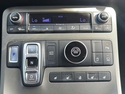 Used 2021 Hyundai Palisade Limited image 21