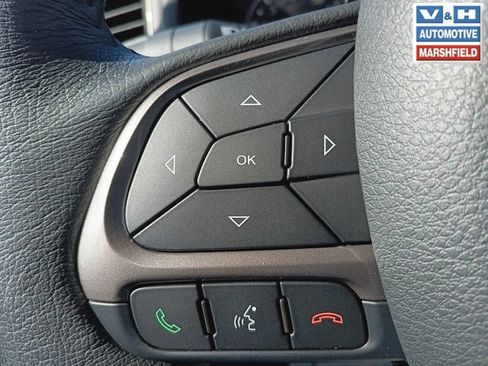 Used 2022 Jeep Renegade Latitude w/ Convenience Group AWD/4WD image 12