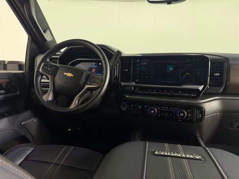 Used 2024 Chevrolet Silverado 2500 High Country w/ High Country Premium Package AWD/4WD image 15