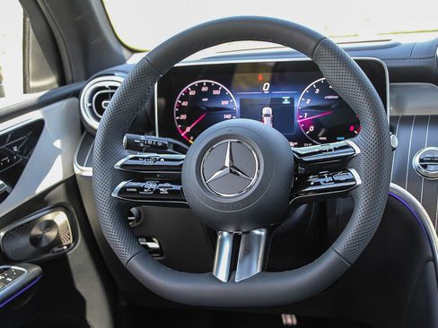 New 2026 Mercedes-Benz GLC 300 4MATIC image 16