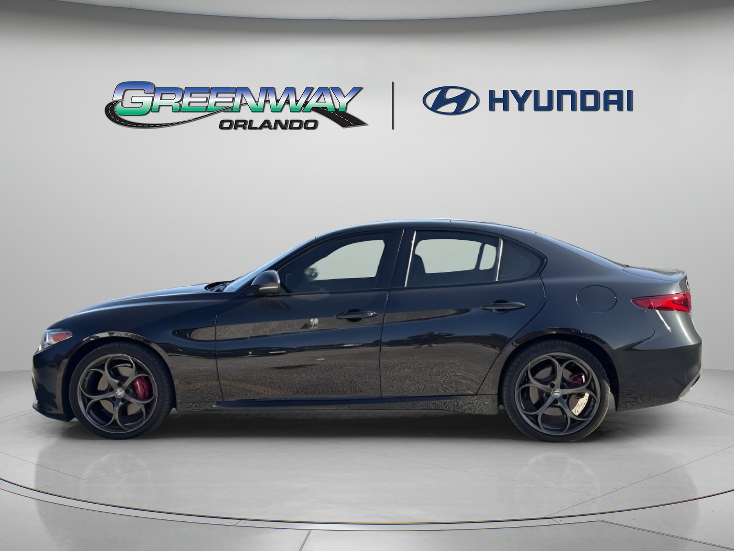 Used 2021 Alfa Romeo Giulia Ti Sport AWD/4WD image 4