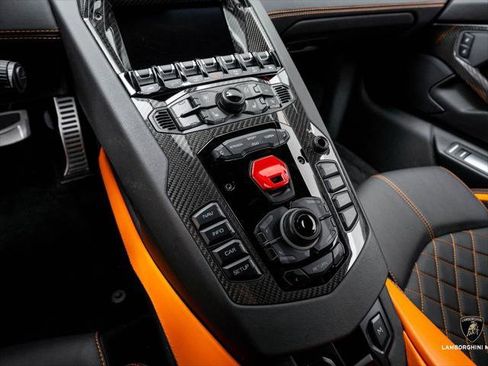 Used 2019 Lamborghini Aventador S AWD/4WD image 44