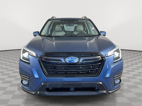 Used 2023 Subaru Forester Limited image 2