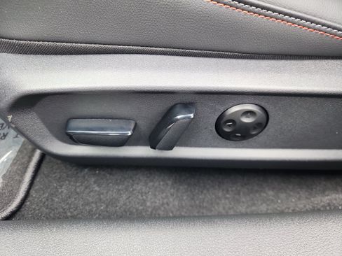 New 2026 Nissan Sentra SR w/ SR Premium Package FWD image 12