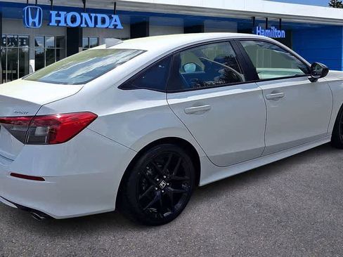 Used 2023 Honda Civic Sport image 8