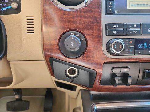 Used 2012 Ford F250 King Ranch w/ FX4 Off Road Pkg AWD/4WD image 25