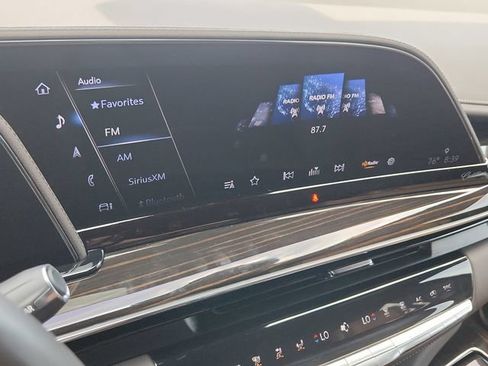 Used 2023 Cadillac Escalade Sport w/ LPO, ONYX Package AWD/4WD image 15