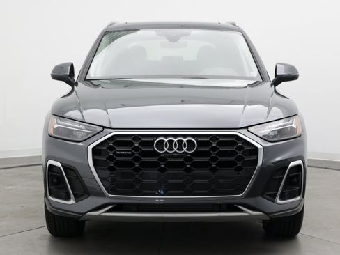 Used 2023 Audi Q5 2.0T Premium Plus w/ Premium Plus Package AWD/4WD image 2