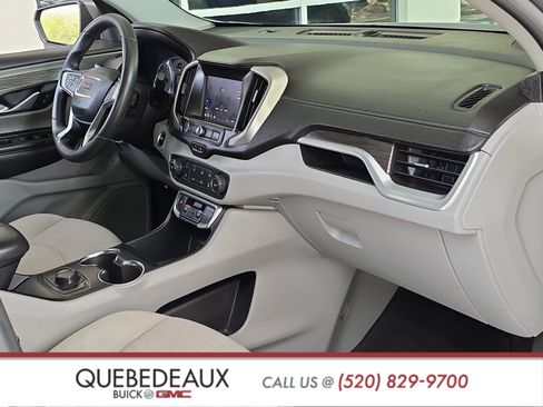 Used 2024 GMC Terrain SLE FWD image 29