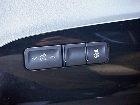 Used 2016 Toyota Prius Four FWD image 45