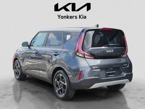 Certified 2023 Kia Soul EX FWD image 9