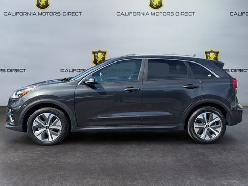 Used 2022 Kia Niro EX FWD image 2