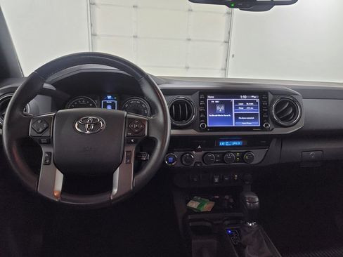 Certified 2023 Toyota Tacoma TRD Off-Road AWD/4WD image 12