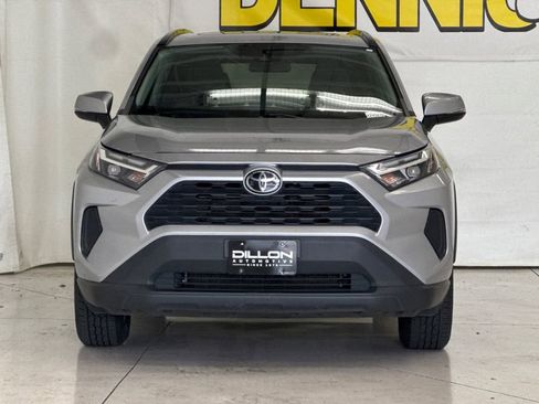 Used 2022 Toyota RAV4 XLE w/ Convenience Package AWD/4WD image 9