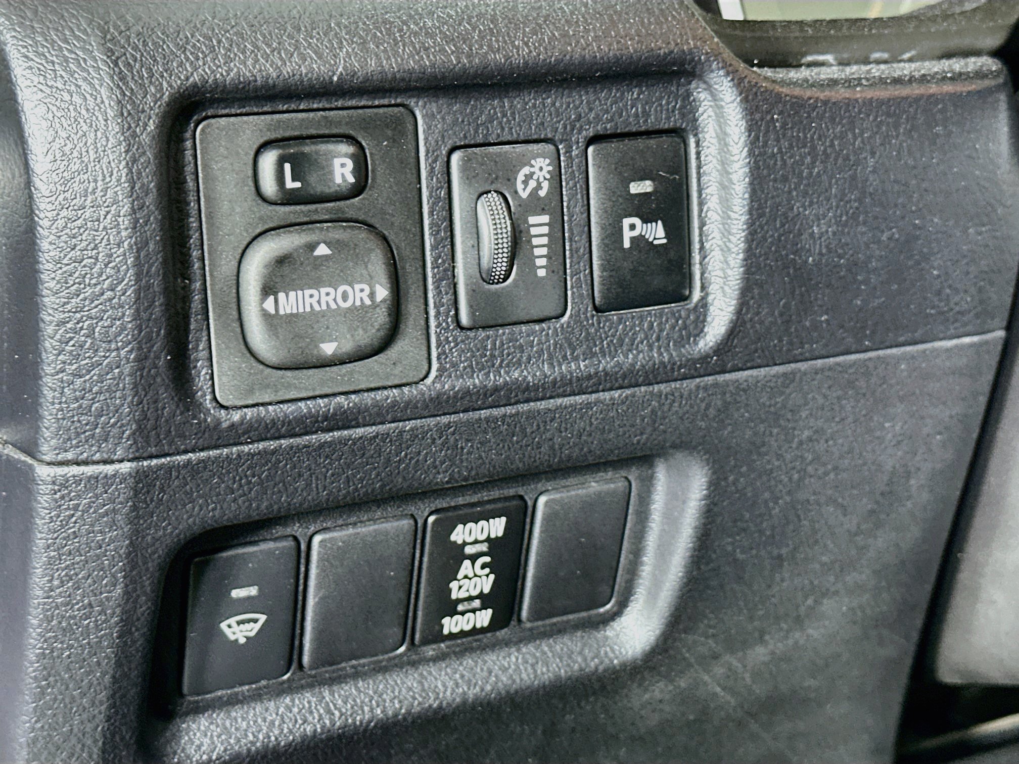 Used 2018 Toyota 4Runner Limited AWD/4WD image 16