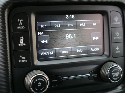 Used 2019 Jeep Wrangler Unlimited Sport S AWD/4WD image 13
