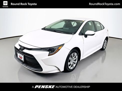 Certified 2024 Toyota Corolla LE image 1