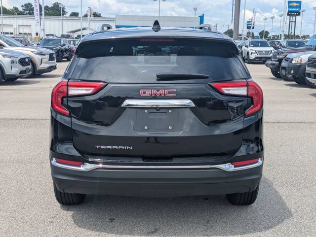 Used 2024 GMC Terrain SLT FWD image 4