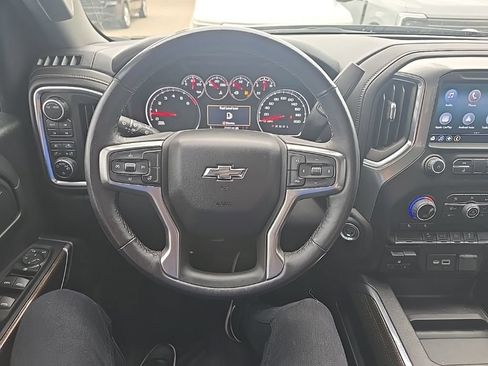 Used 2022 Chevrolet Silverado 1500 LT Trail Boss w/ Bed Protection Package AWD/4WD image 18