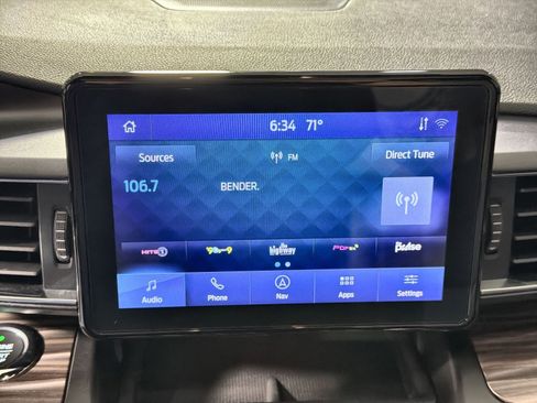 Used 2020 Ford Explorer Limited image 31