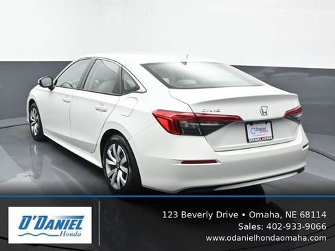 Used 2023 Honda Civic LX image 3