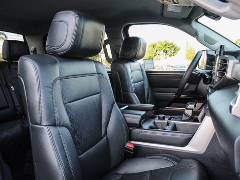 Used 2024 Toyota Tundra Limited image 15