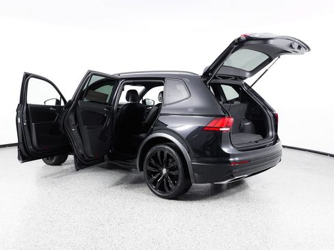 Used 2021 Volkswagen Tiguan SE R-Line FWD image 15