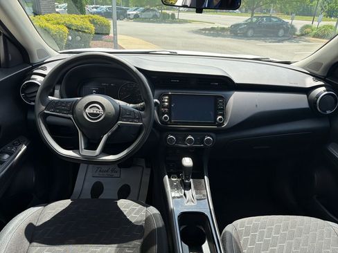 Used 2024 Nissan Kicks SV FWD image 24