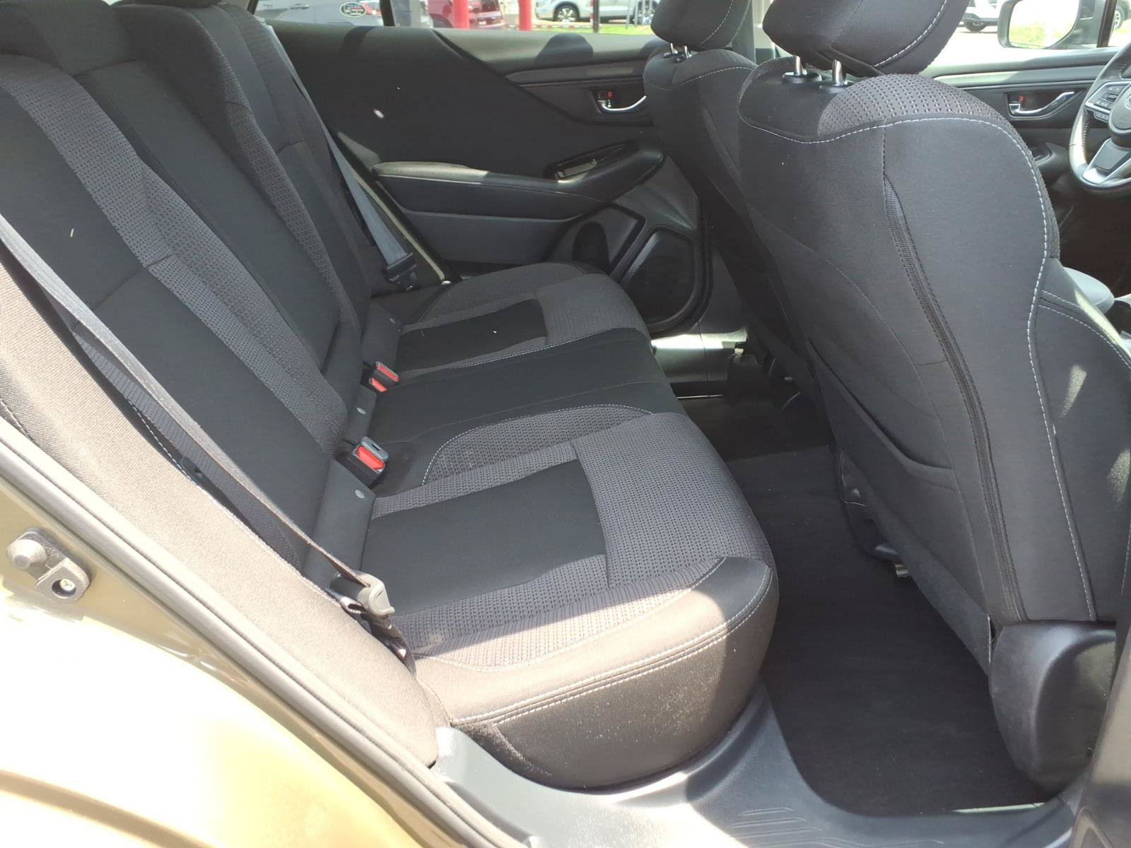Used 2023 Subaru Outback Premium AWD/4WD image 27