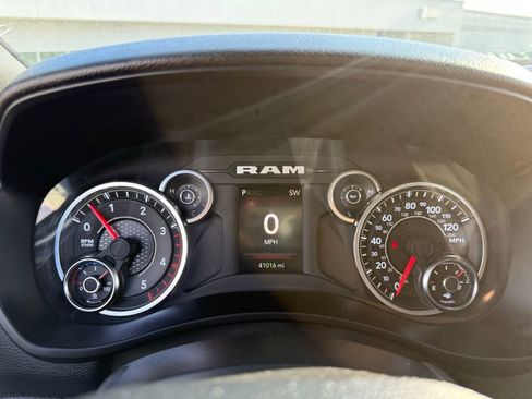 Used 2024 RAM 2500 Big Horn AWD/4WD image 10