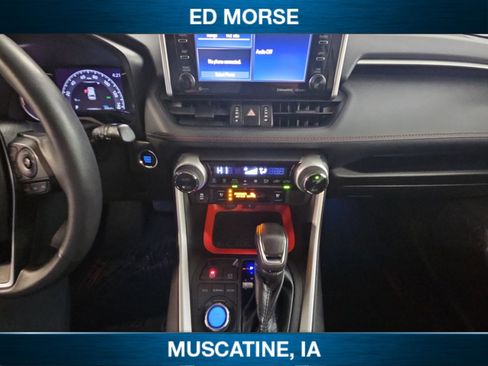 Used 2020 Toyota RAV4 TRD Off-Road image 15