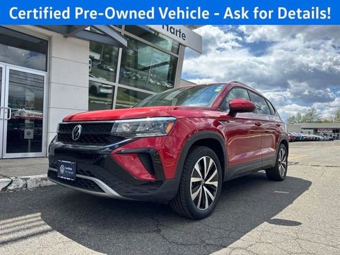 Certified 2022 Volkswagen Taos SE w/ Panoramic Sunroof Package AWD/4WD image 5