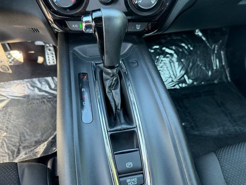 Used 2021 Honda HR-V Sport image 25