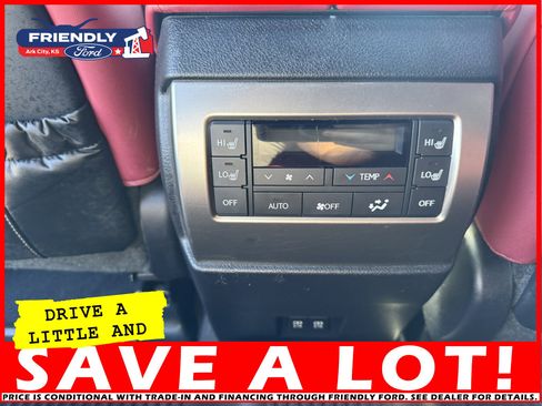 Used 2023 Lexus GX 460 Premium image 16