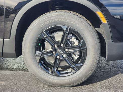New 2026 Chevrolet Blazer LT w/ Convenience Package FWD image 6