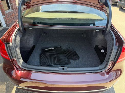 Used 2014 Volkswagen Passat TDI SEL Premium FWD image 15