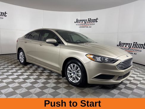 Used 2018 Ford Fusion S image 5