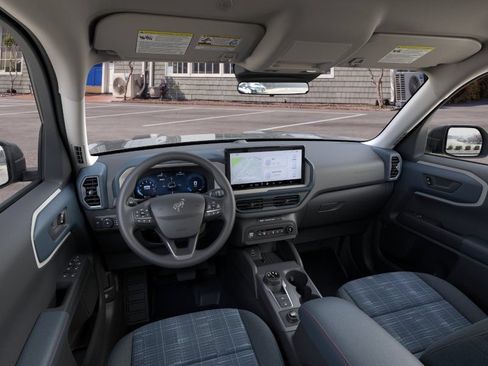 Used 2025 Ford Bronco Sport Heritage AWD/4WD image 9