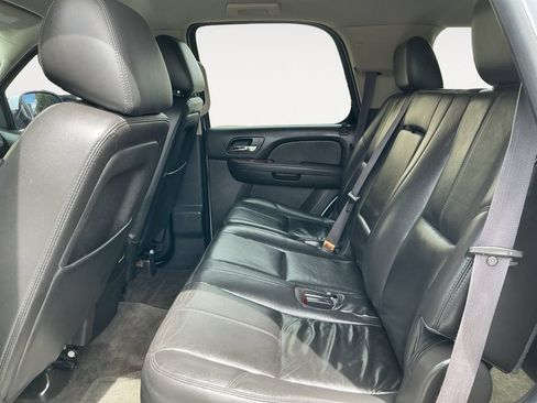Used 2014 GMC Yukon SLT AWD/4WD image 18