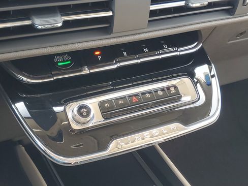 Certified 2023 Lincoln Corsair AWD w/ Equipment Group 101A image 18