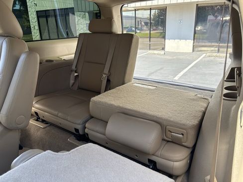 Used 2014 GMC Yukon XL Denali AWD/4WD image 15