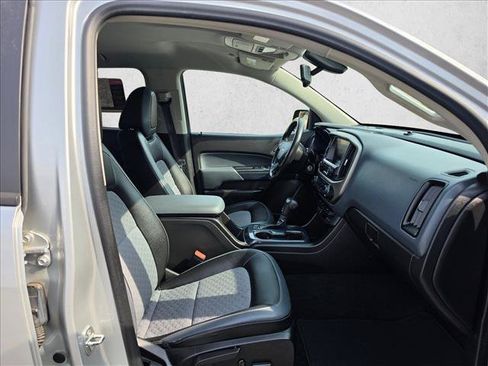 Used 2015 Chevrolet Colorado Z71 AWD/4WD image 11