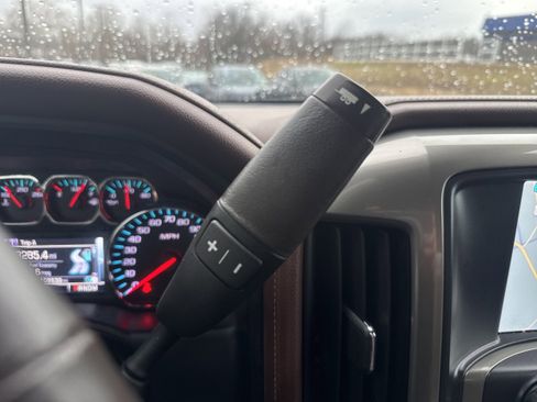 Used 2015 Chevrolet Silverado 1500 High Country w/ High Country Premium Package image 22