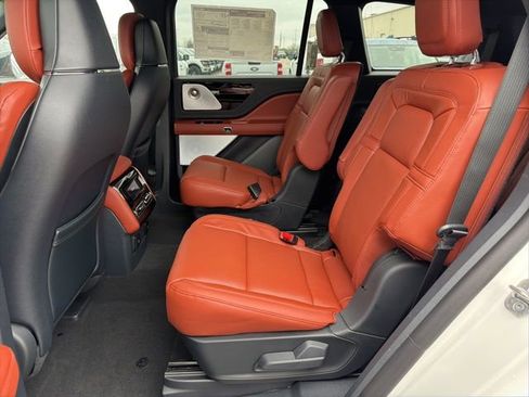 New 2026 Lincoln Aviator Reserve AWD/4WD image 14