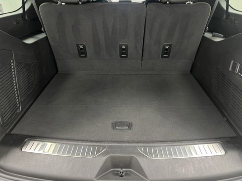 Used 2024 GMC Yukon XL AT4 image 47