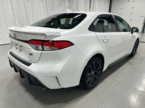 Used 2025 Toyota Corolla SE w/ SE Premium Package image 7