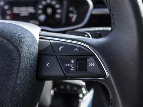 Used 2025 Audi Q3 2.0T Premium image 15