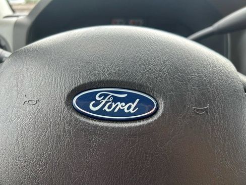 Used 2019 Ford E-350 and Econoline 350 Super Duty image 18