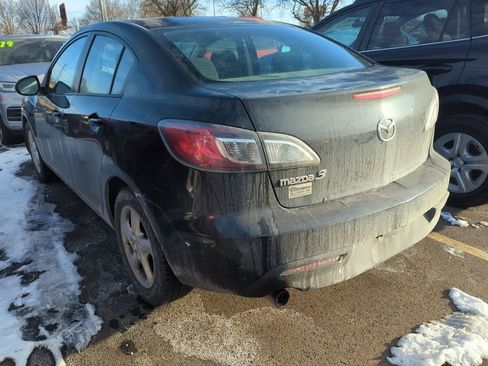 Used 2011 MAZDA MAZDA3 i Touring image 4